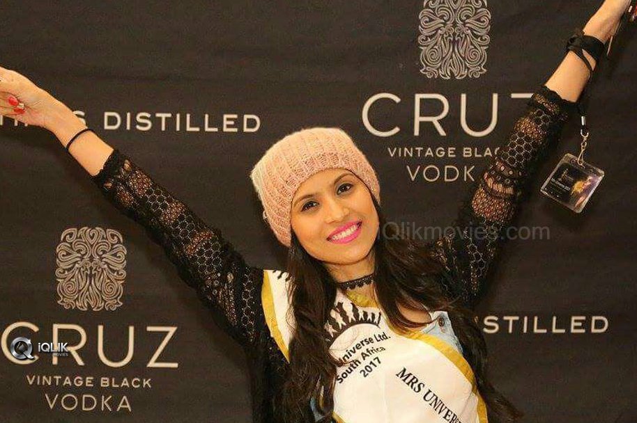 Premkahani-Movie-Actress-Abhimanika-Tavi-Mrs-Universe-Finalist-Durban-Exclusive-Photo-Gallery